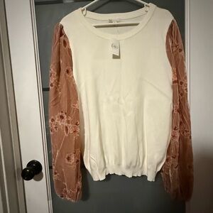 Elegant Cream Sweater with Floweral Velvet Sleeves
